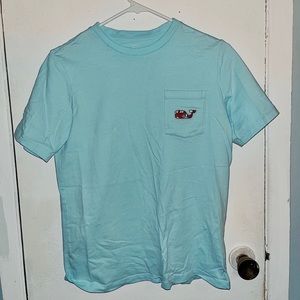 Vineyard vine tshirt